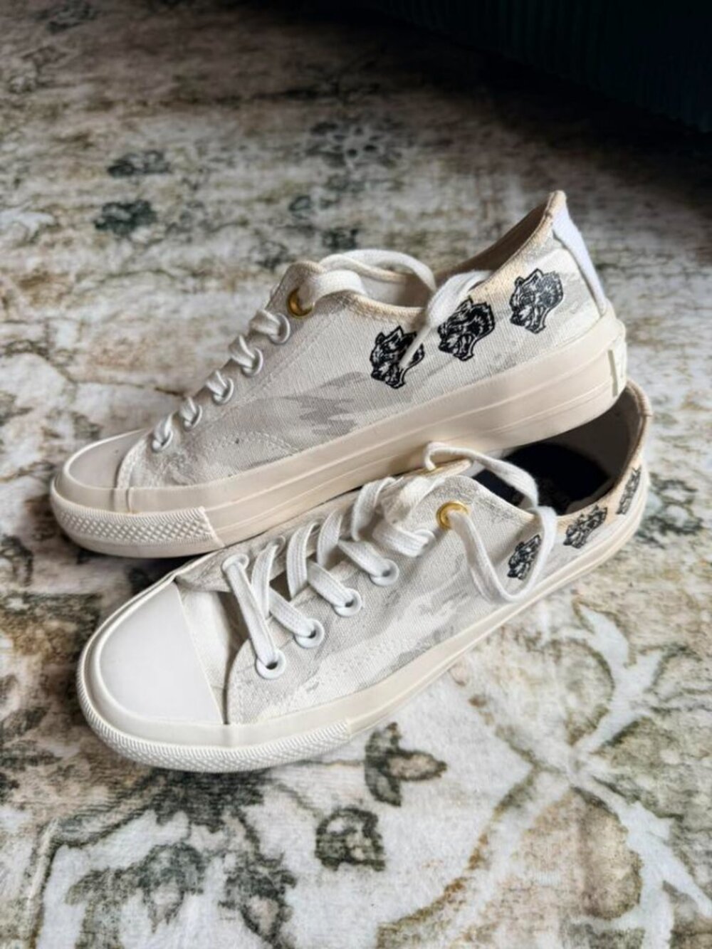 Darc Sport "Wolves Forever W-1 DIOS" Low Top Shoe - Picture 2 of 2